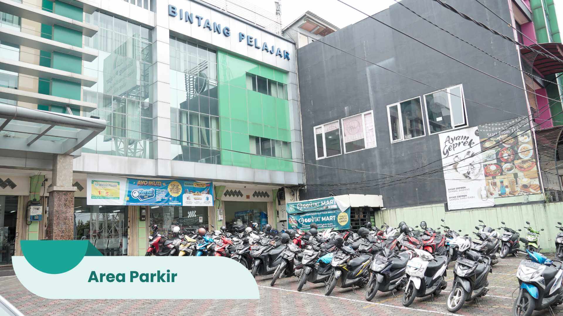 Area Parkir Bimbel Bintang Pelajar Sholeh Iskandar Kota Bogor